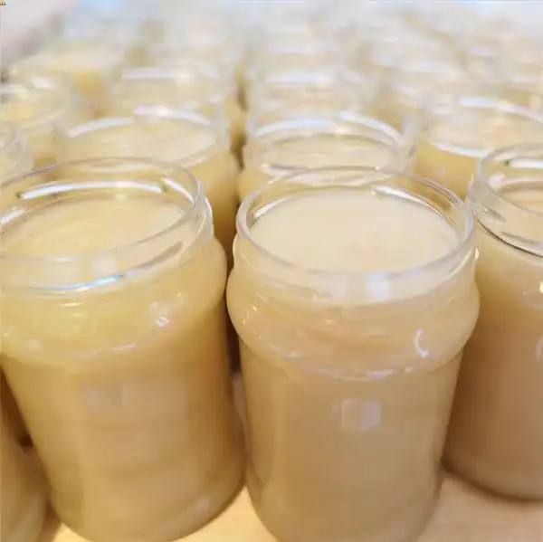 عسل نرم خامه ای